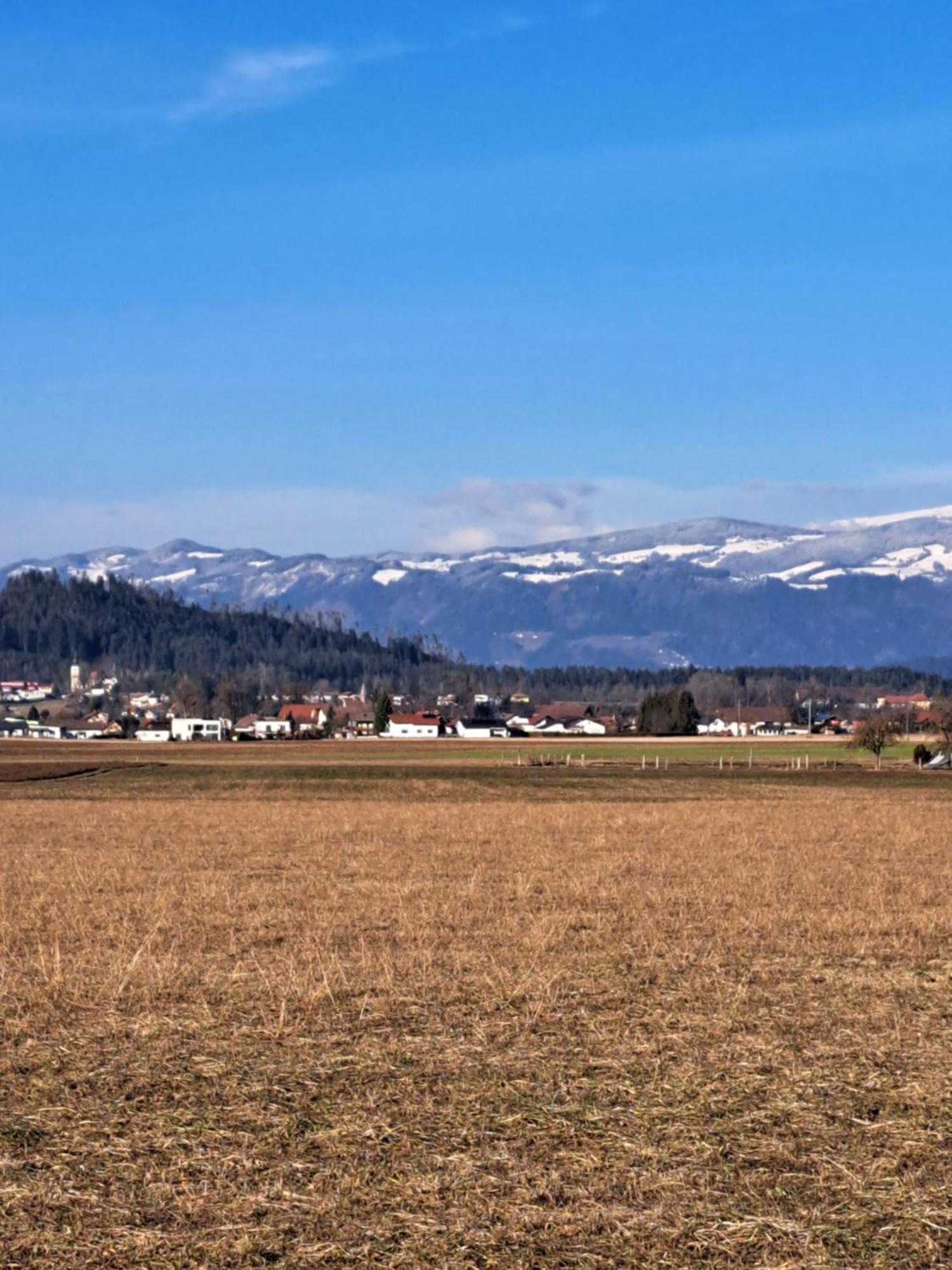 Appartment Resi Wohlfuehlen Und Relaxen Eberndorf Eksteriør bilde
